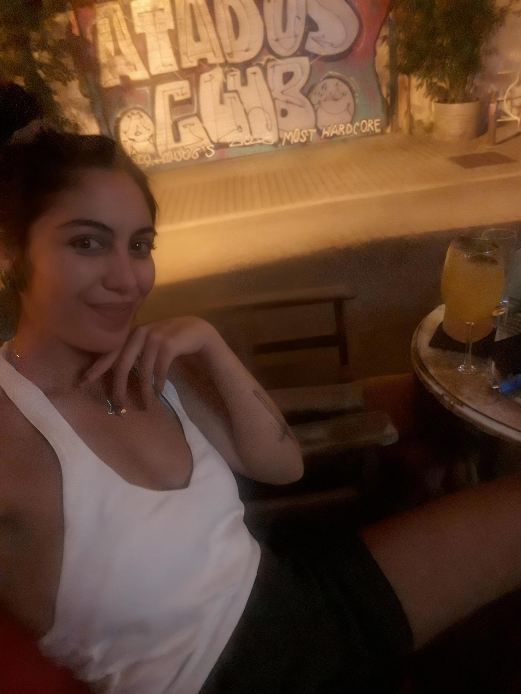 20220715_234216-scaled-fotor-20260125135055 Η Μαρίνα Μπίκου, η ψυχολόγος στη Θεσσαλονίκη φαίνεται στην εικόνα.